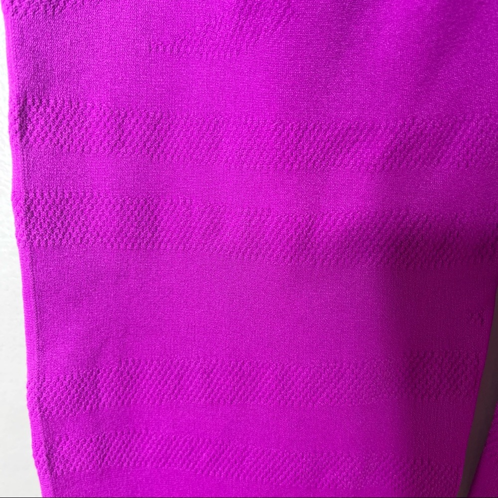 FABLETICS Sculptknot High Rise Barbiecore Leggings - Picture 14 of 14